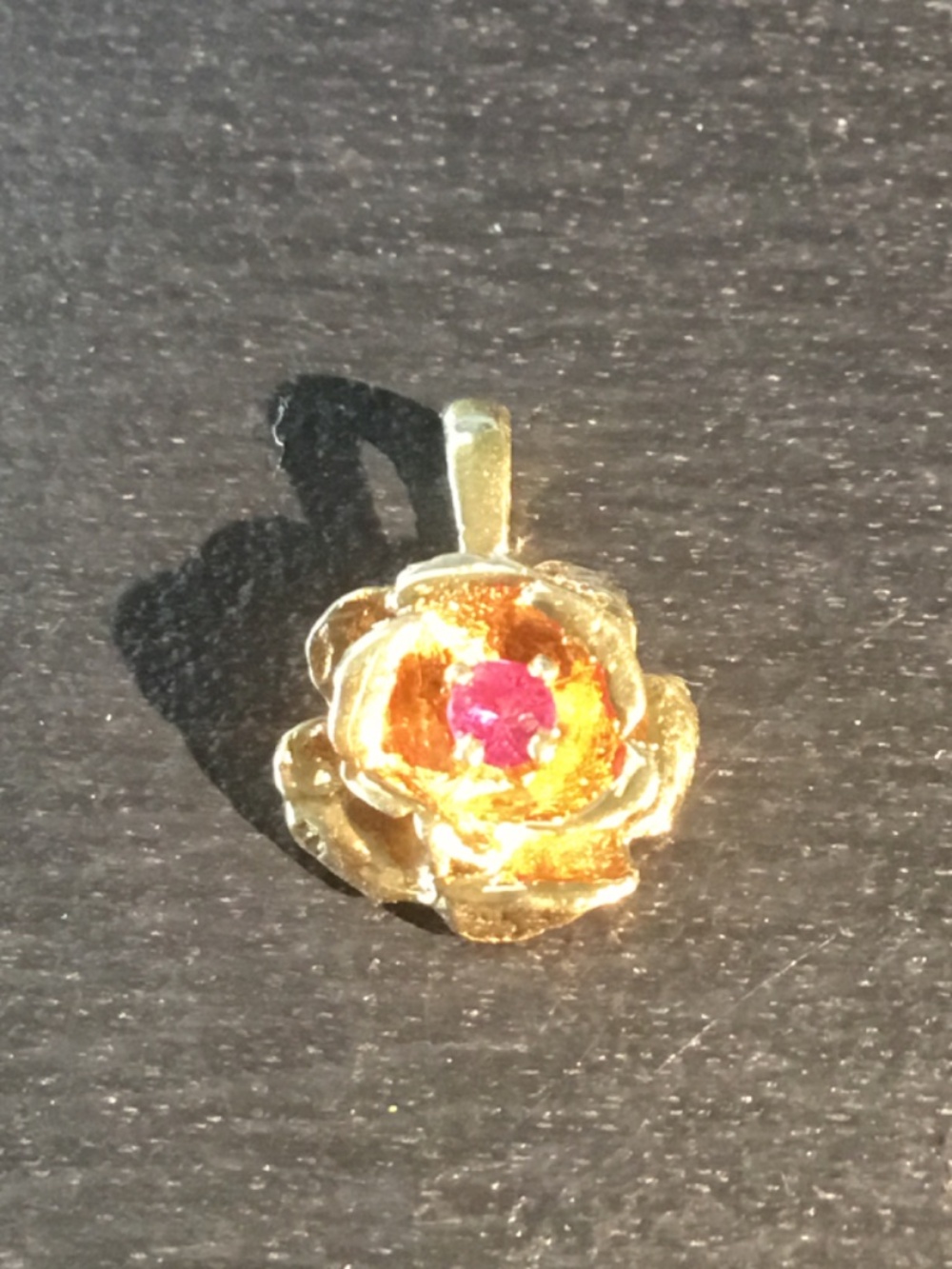 14k gold ruby rosé pendant==.97 grams==We love offers - Picture 3 of 5